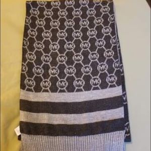 Michael Kors Scarve